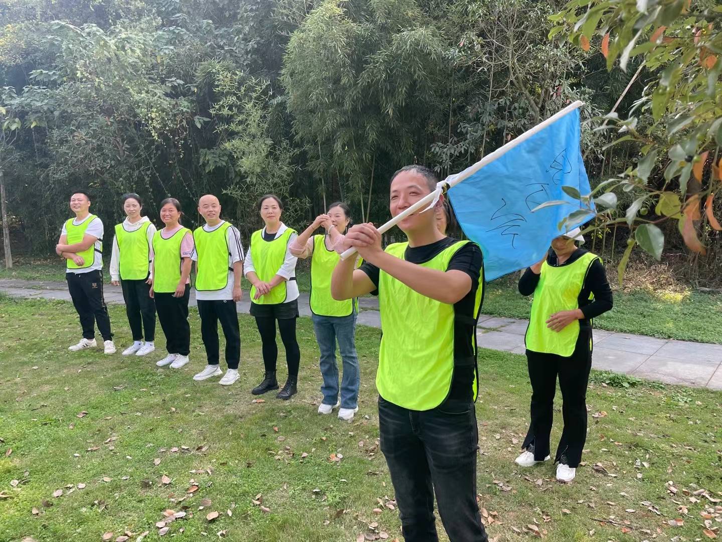 洪湖梁记粥铺户外拓展团建活动圆满结束咸宁三国赤壁古战场基地球友会(图3)